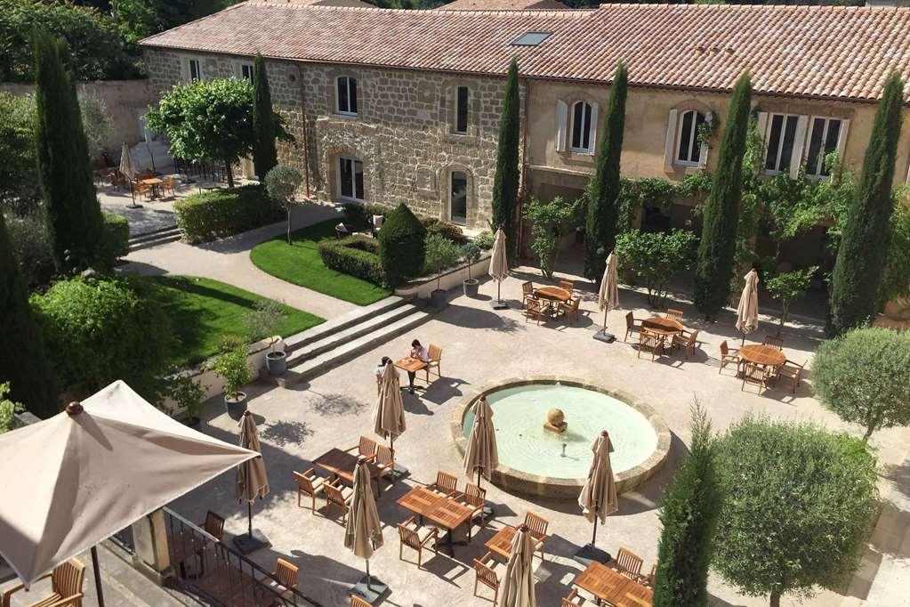 Château De Massillan Uchaux Buitenkant foto